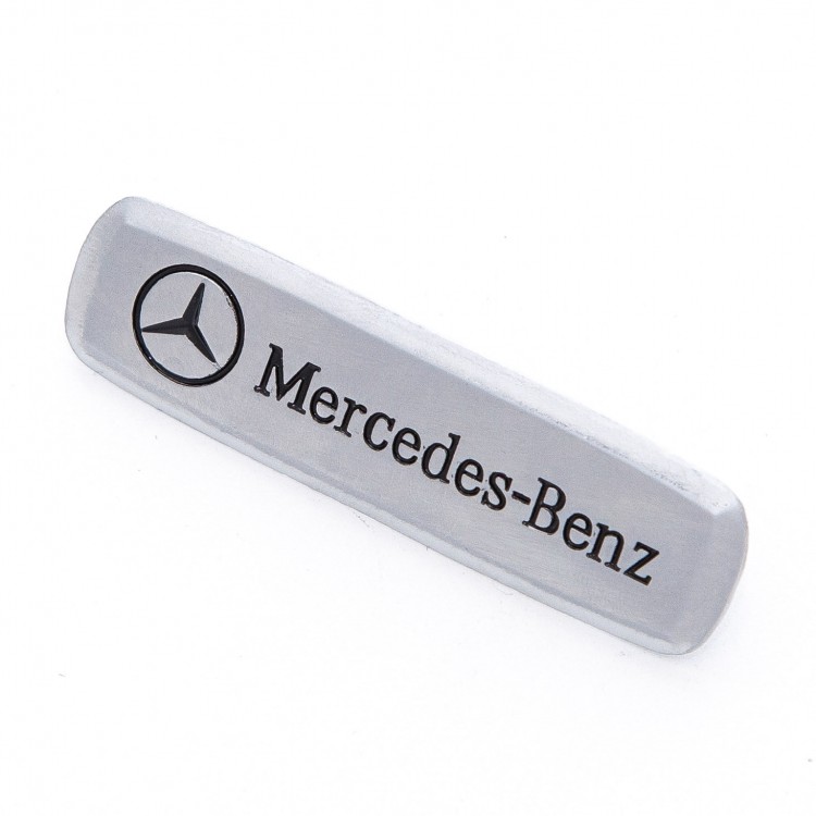 Шильдик Mercedes Benz для ковров и органайзеров
